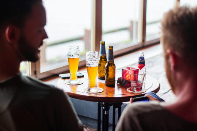 What Brewery & Pub Owners Can Learn from Social Listening to Better Engage Guests