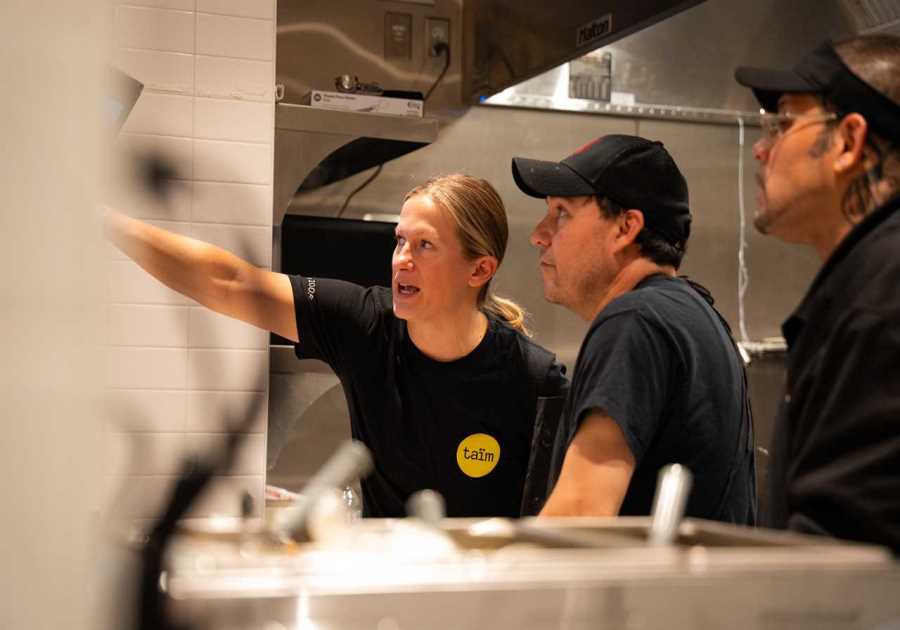Training at Scale: Exactly How to Expand Restaurant Teams Without Losing Brand Name Heart