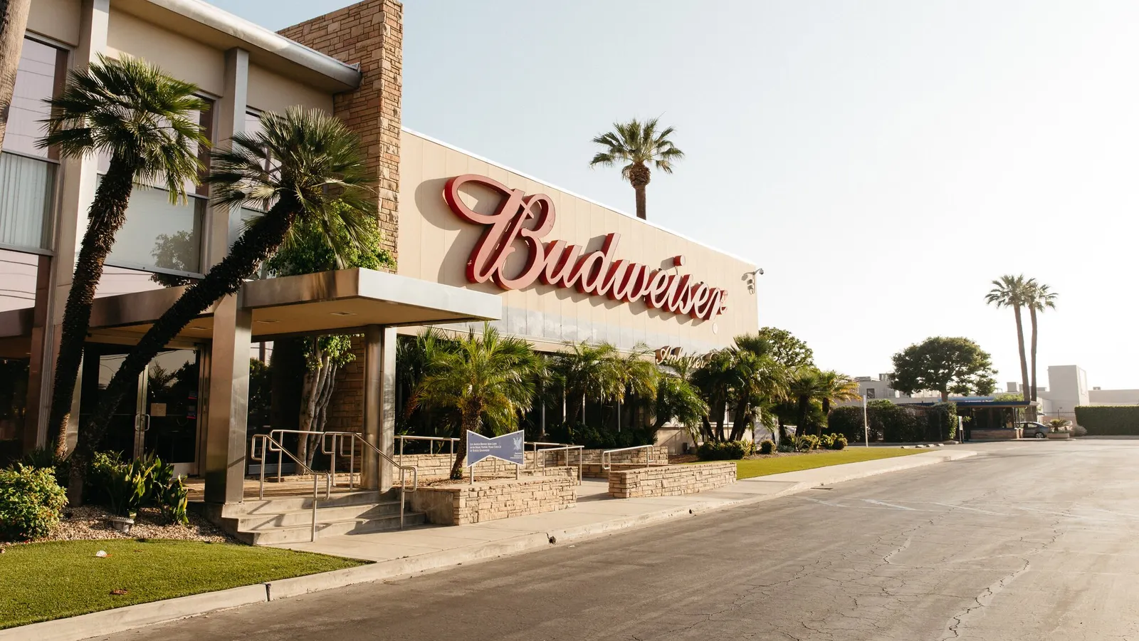 Anheuser-Busch spends $7.4M to expand Michelob Ultra production