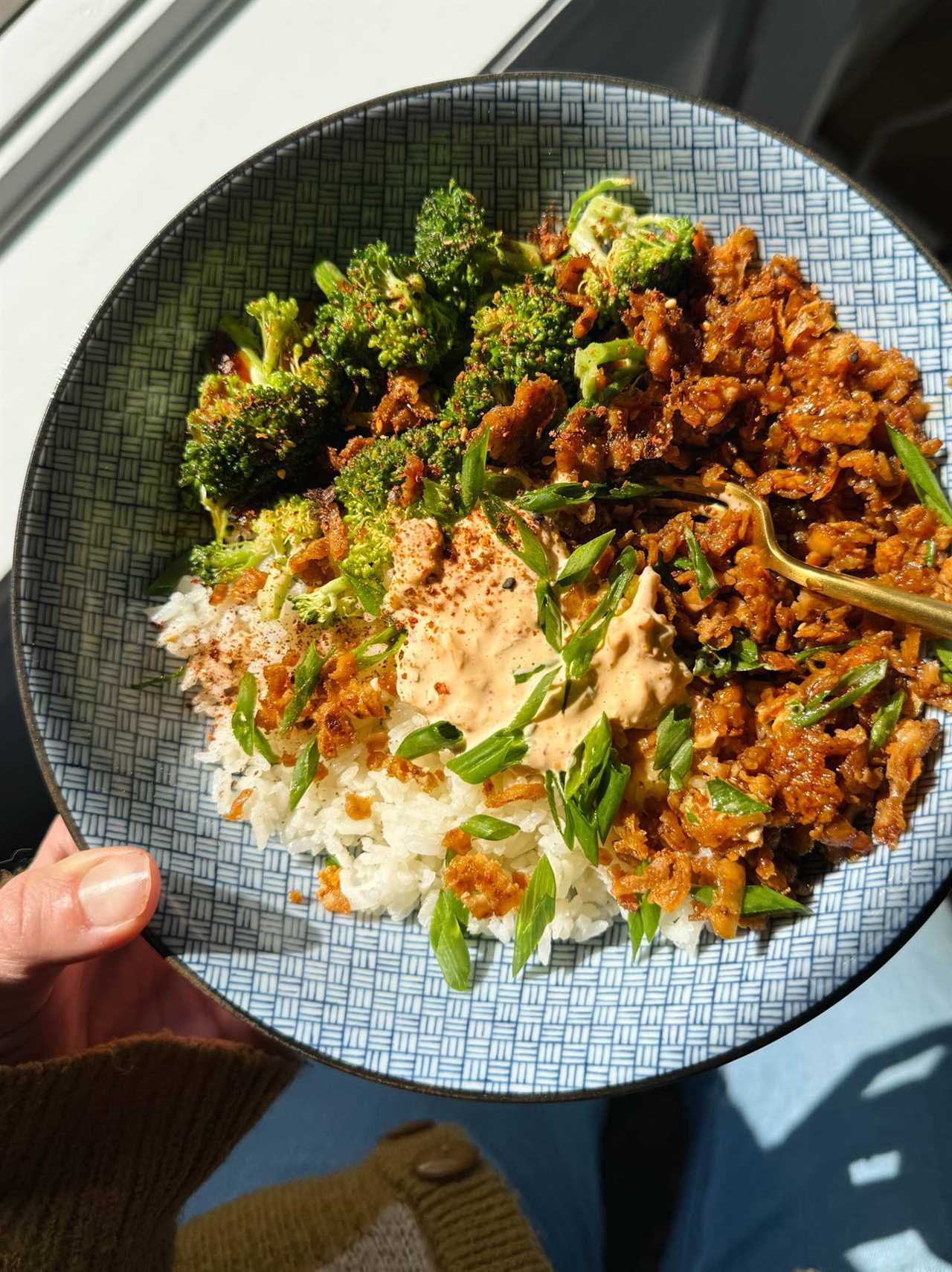 Teriyaki Tofu Bowls with Kimchi Mayo