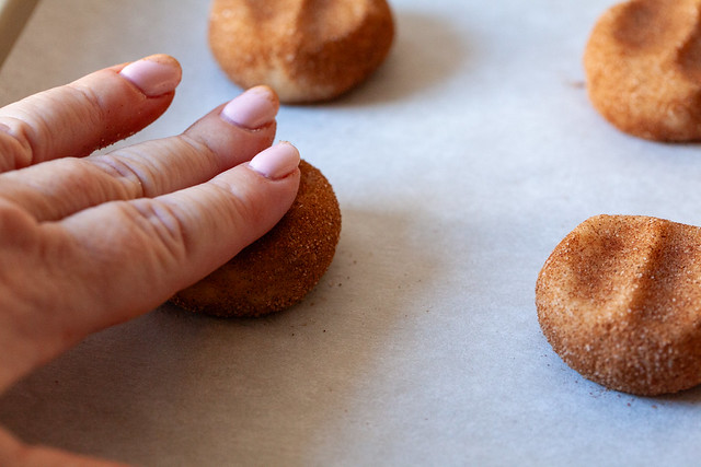 brown butter snickerdoodles-04
