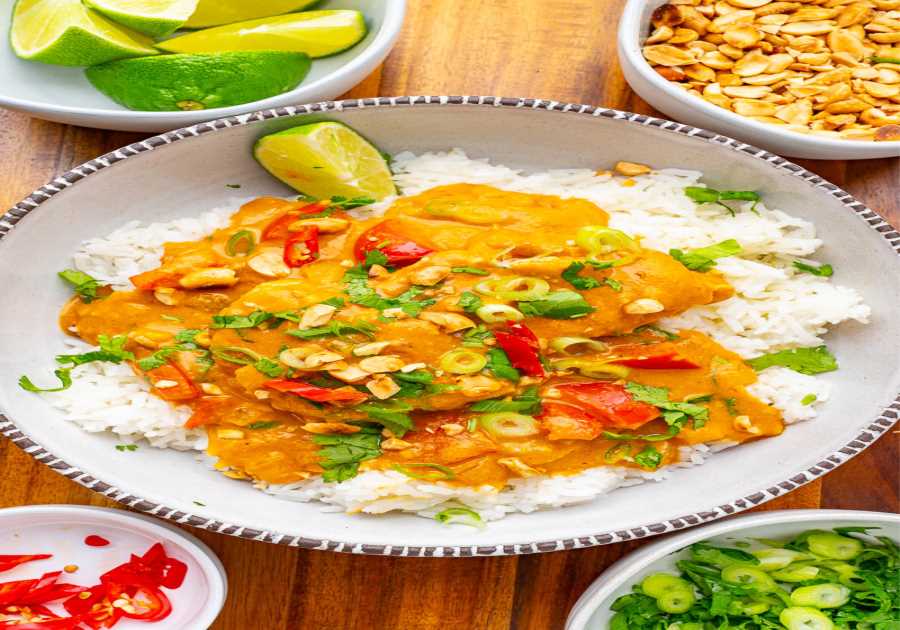 Slow Cooker Hen and Pumpkin Curry