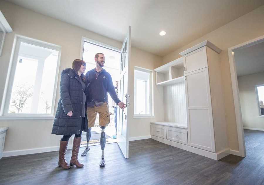 Mountain Mike’s Pizza Proudly Salutes National Veterans and Military Families Month With Nationwide Fundraiser