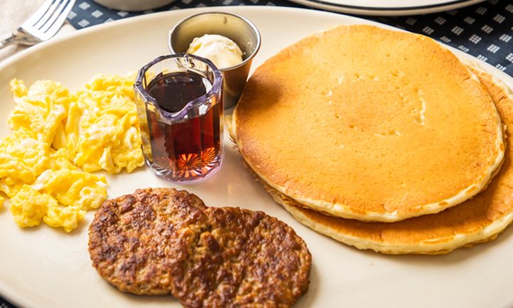 Veterans Day and 19 More Restaurant News Headliners of the Past Week