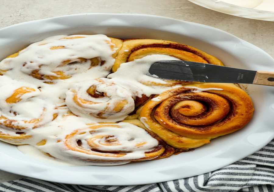 Cinnamon Roll Topping