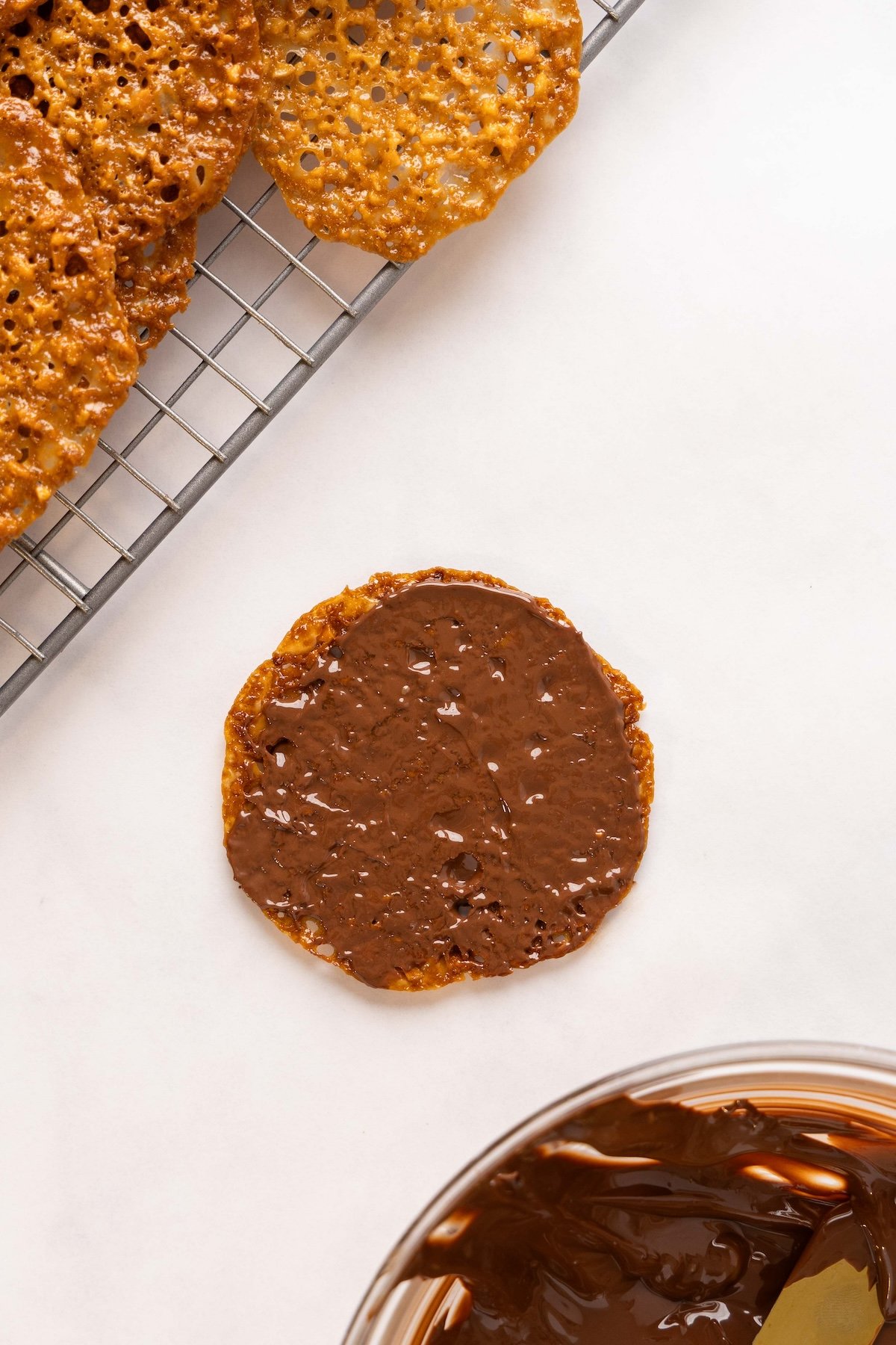 cookie bottom with chocolate spread on top