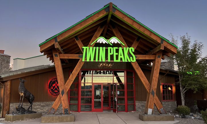 Taco Bell and 19 More Restaurant News Headliners of the Past Week