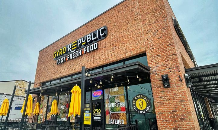 Legendary Restaurant Brands and 19 More Restaurant News Headliners of the Past Week