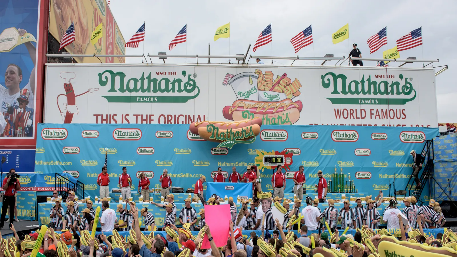 Smithfield Foods to buy Nathan’s Famous for $450M