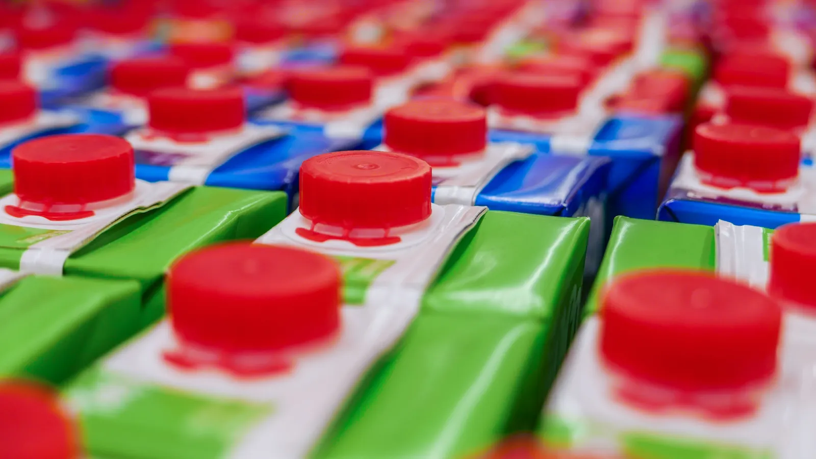 How CPGs can weather an incoming food packaging storm