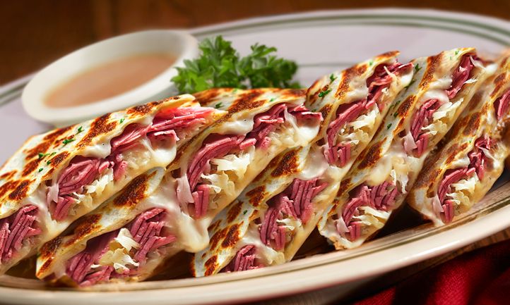 Mountain Mike's Pizza and 19 More Restaurant News Headliners of the Past Week