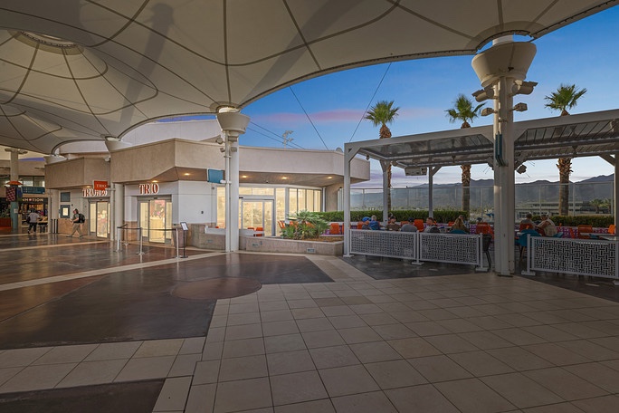 Airport Terminal Dining Patterns: What Hungry Travelers Intend To Eat