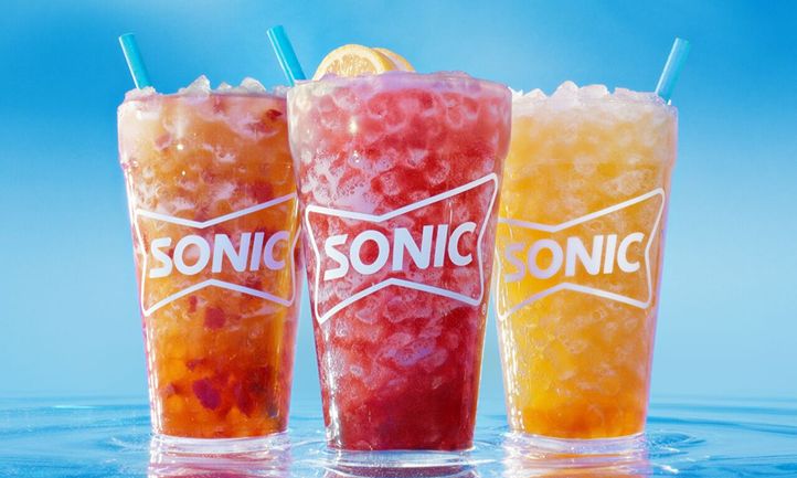 Smalls Sliders and 19 More Restaurant News Headliners of the Past Week