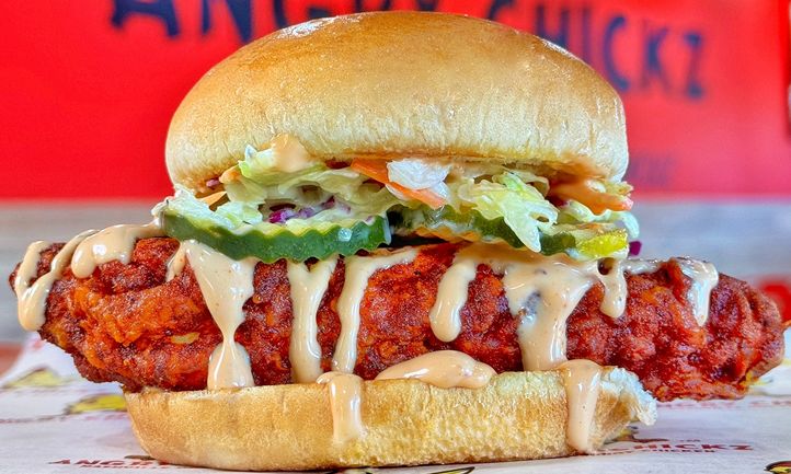 Smalls Sliders and 19 More Restaurant News Headliners of the Past Week