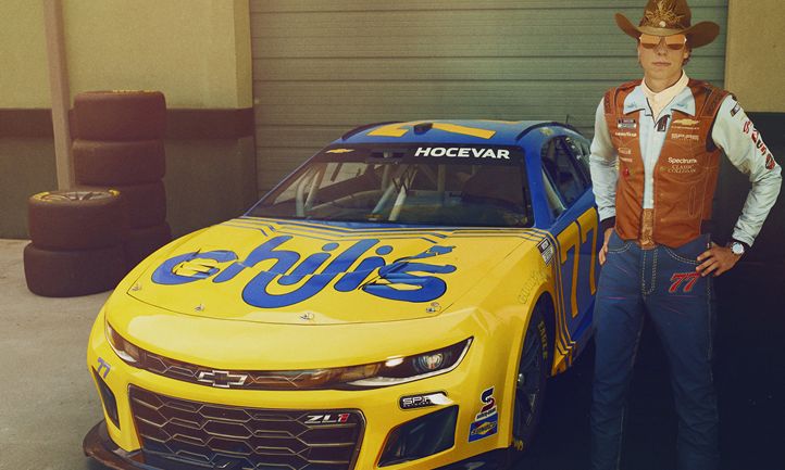 Smalls Sliders and 19 More Restaurant News Headliners of the Past Week