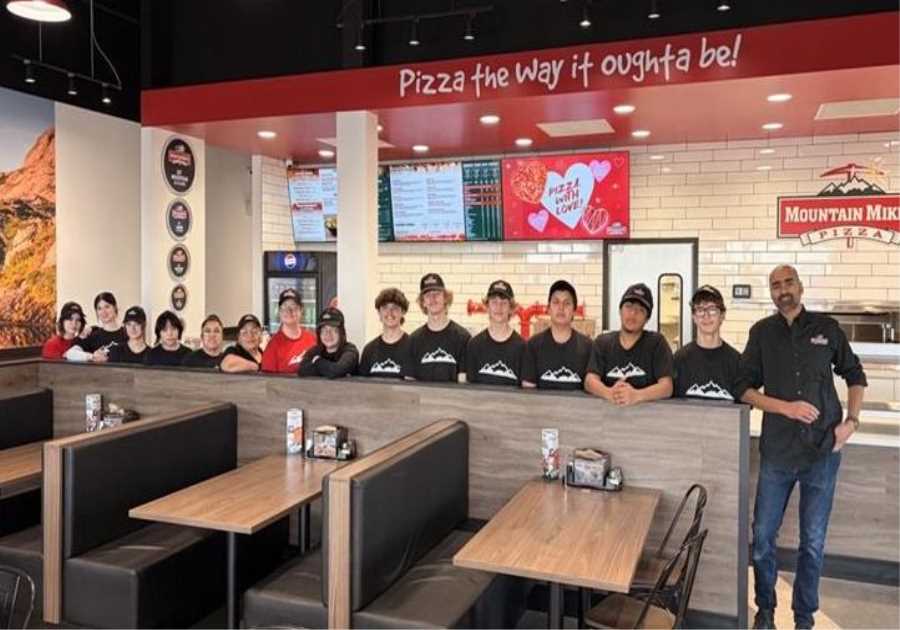 Mountain Mike’s Pizza and 19 More Restaurant News Headliners of the Past Week
