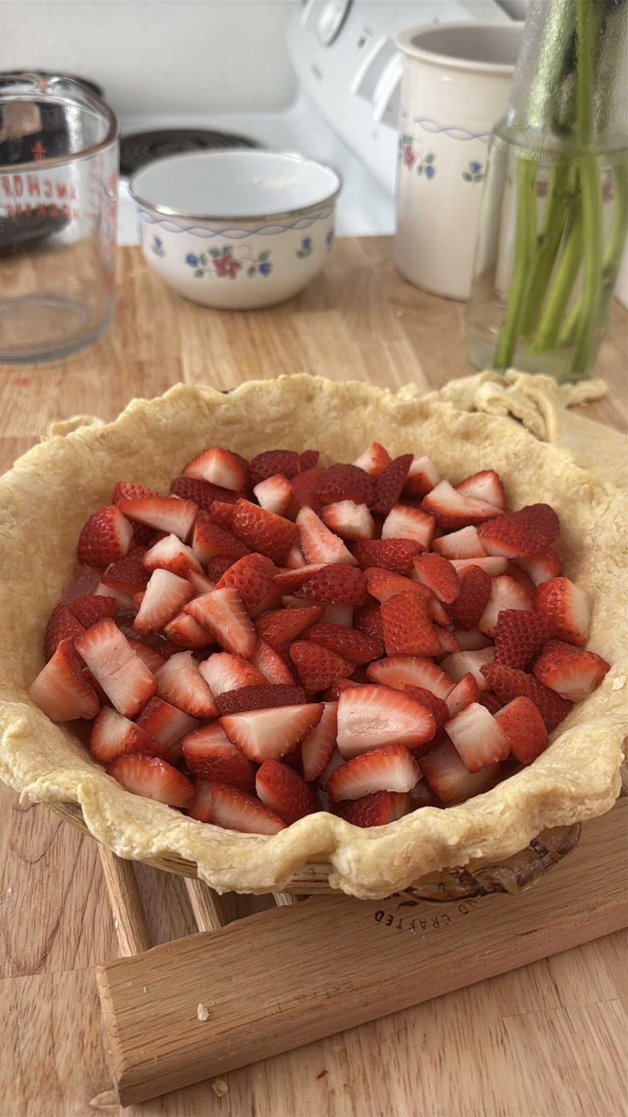 grandmas easy old fashioned strawberry pie recipe with fresh hood strawberries no jello