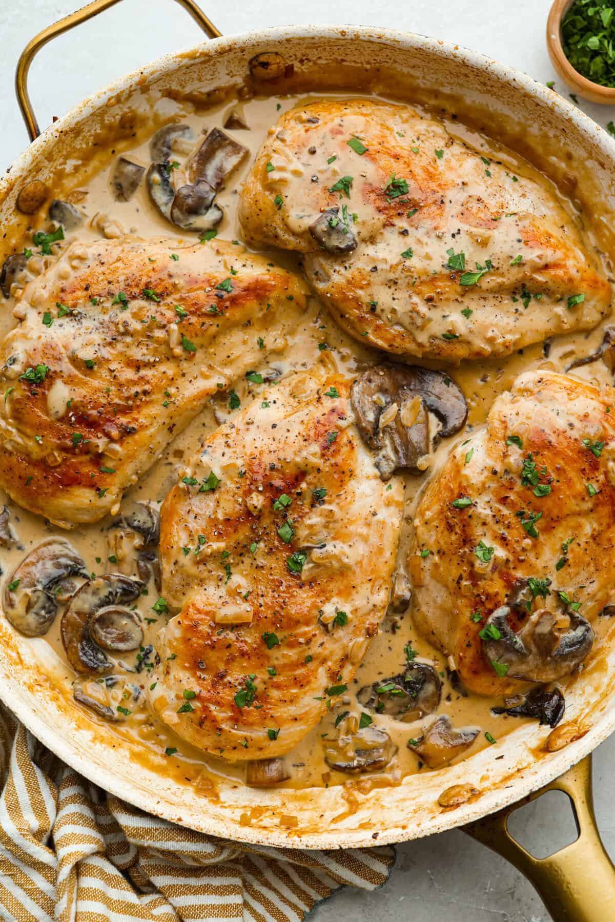 Velvety Bacon Mushroom Thyme Hen