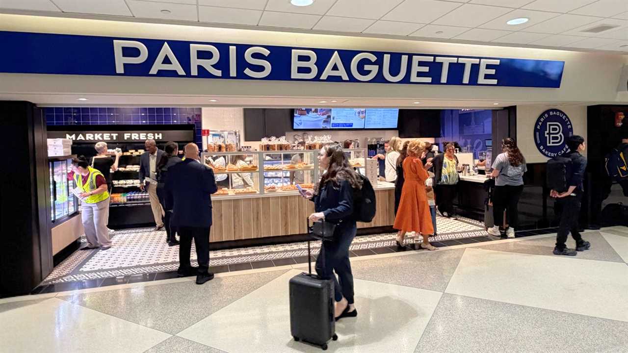Paris Baguette Celebrates Major U.S. Milestone with 300th Café Opening at Philadelphia International Airport