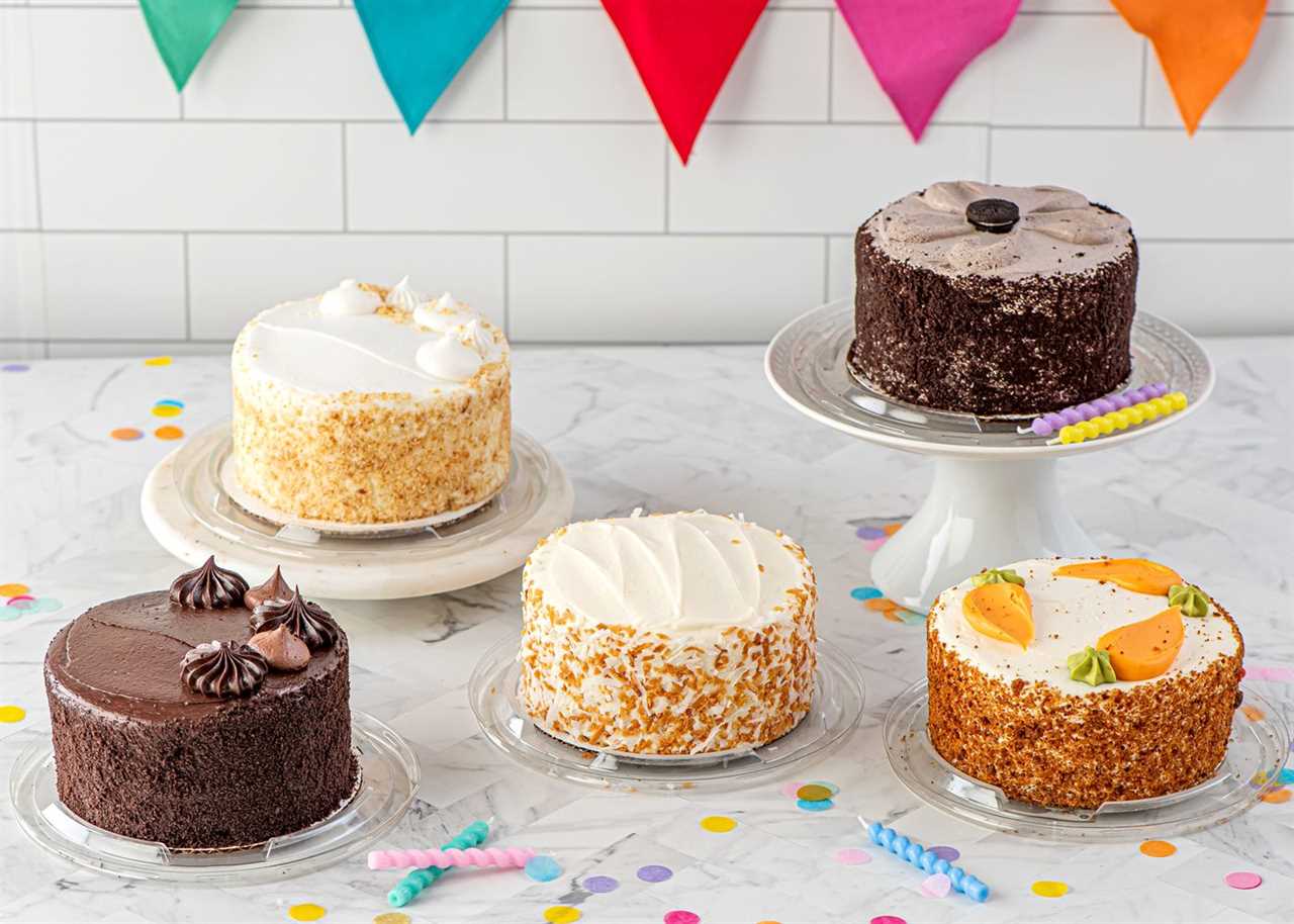 Rich's 5" Double Layer Cakes New Mini Cakes and Dessert Dips From Rich's Help Operators Capture Celebration Occasions