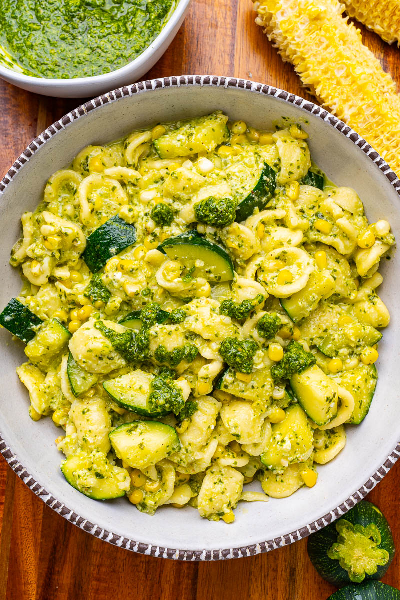 Creamy Corn and Zucchini Pesto Pasta