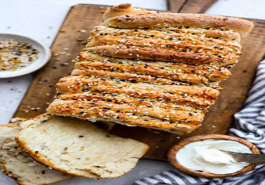 Every Little Thing Bagel Pull Apart Bread