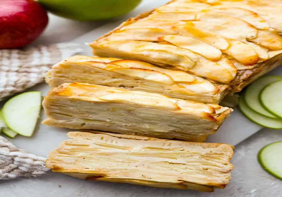 Unseen Apple Cake