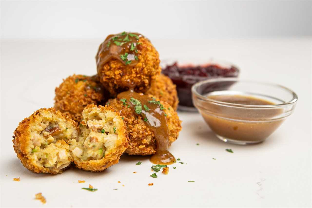 Polly's Pies Holiday Hushpuppies Polly's Pies Welcomes the Season With a Lineup of Fall Comfort Food and Holiday Favorites