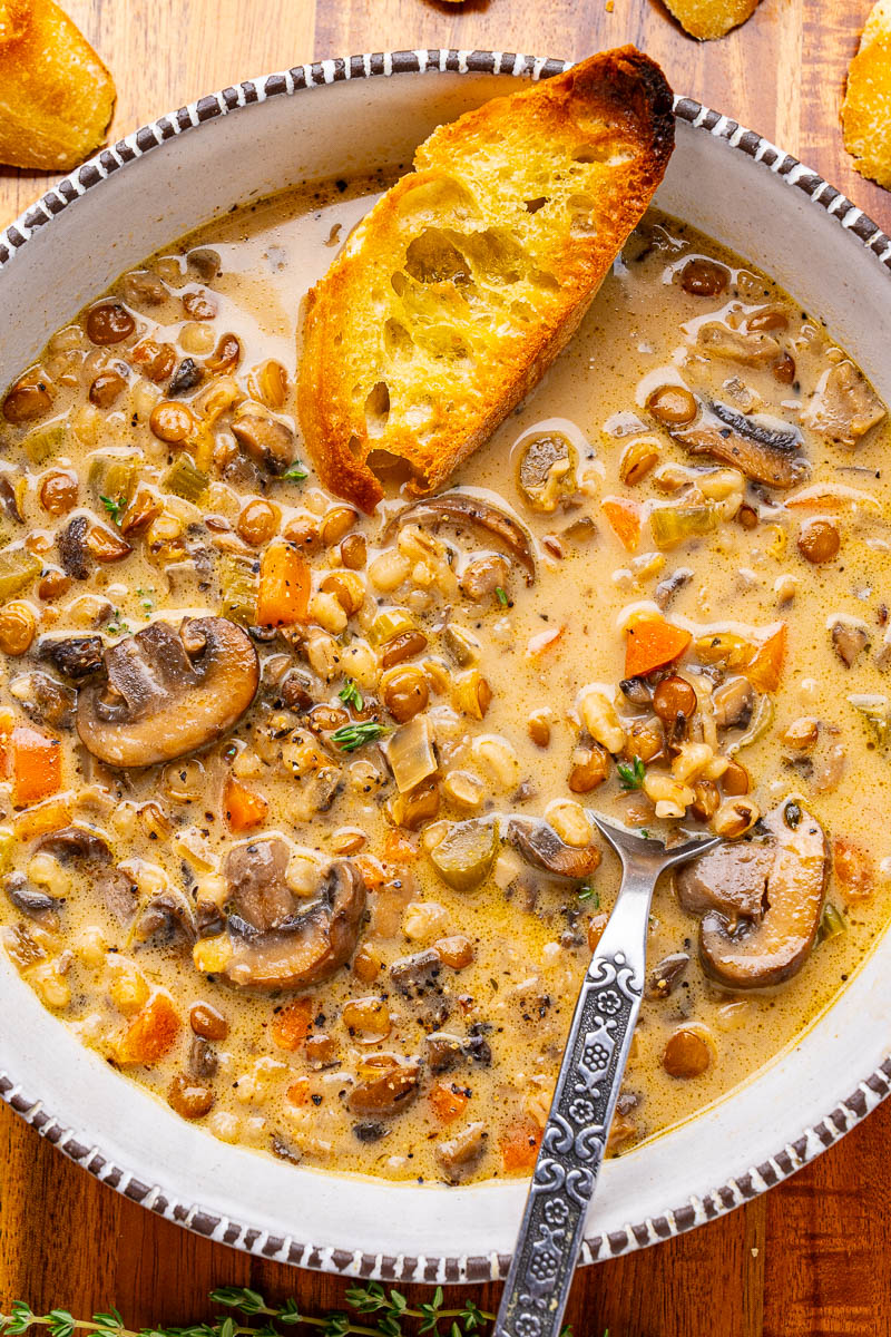 Creamy Mushroom and Barley Soup